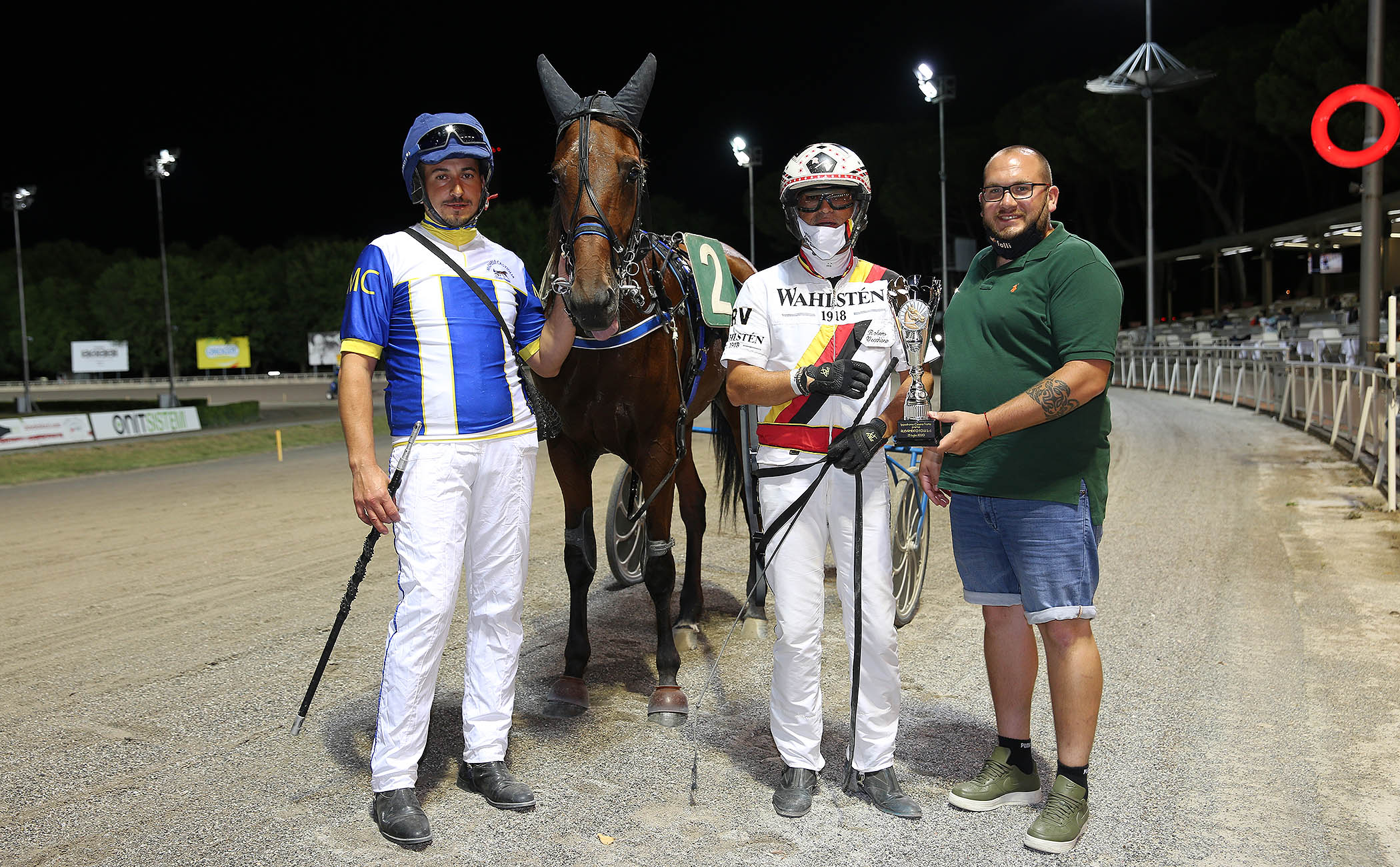 premiazione centrale pr folli.JPG