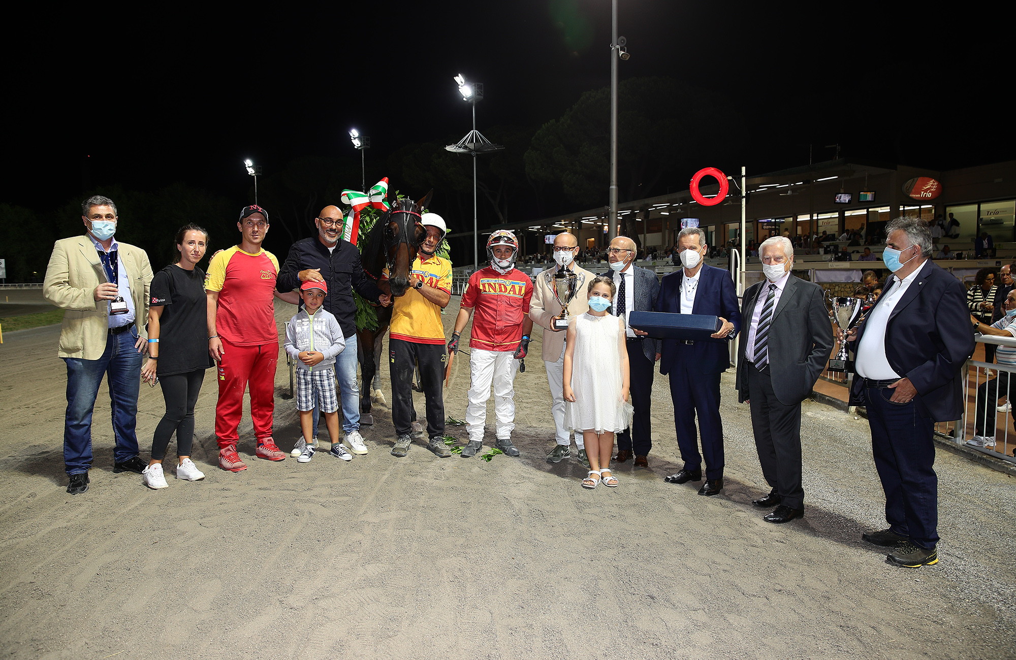 premiazione settima gp città di cesena femmine.JPG